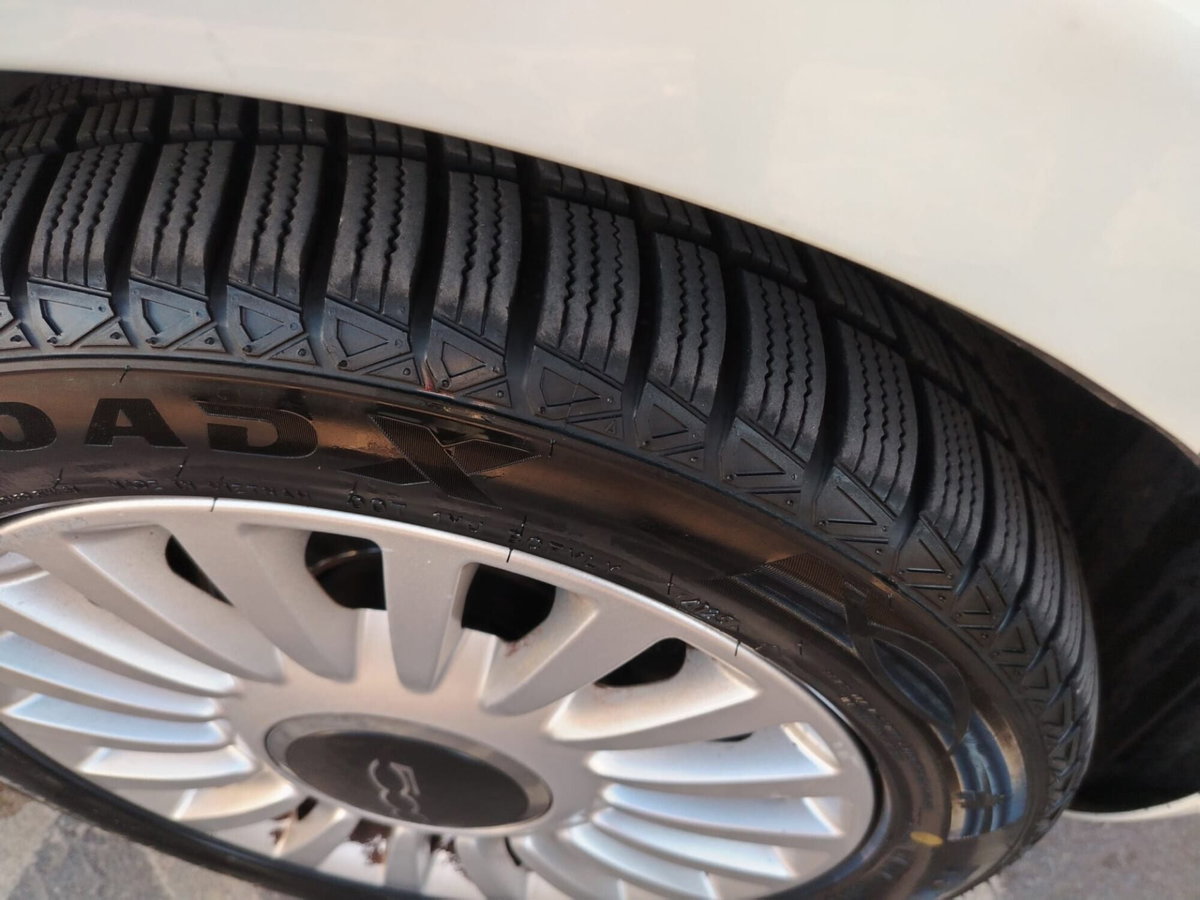 Fiat 500 1.3 Multijet 16V 95 CV Lounge (6)