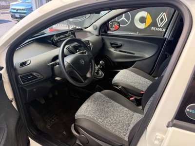 Lancia Ypsilon 1.0 FireFly 5 porte S&S Hybrid Ecochic Silver (5)