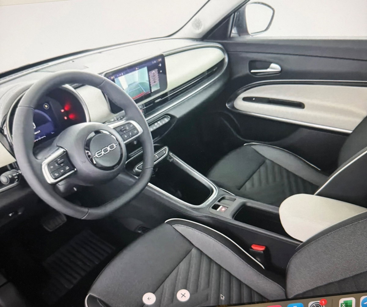 Fiat 600 1.2 La Prima 100cv (6)