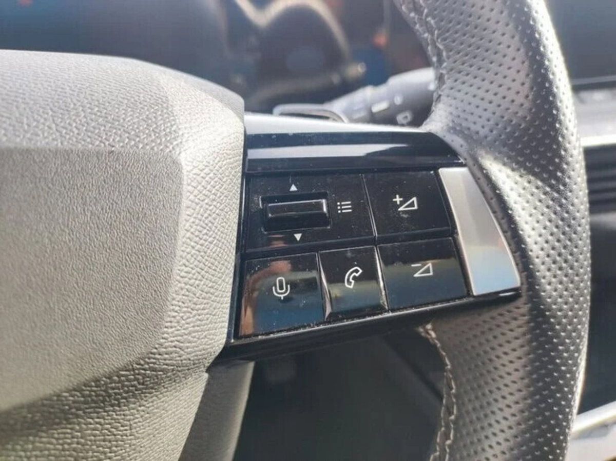 Opel Astra 1.5 Turbo Diesel 130 CV Edition (8)