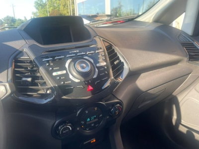 Ford EcoSport 1.5 TDCi 95 CV Titanium S (14)