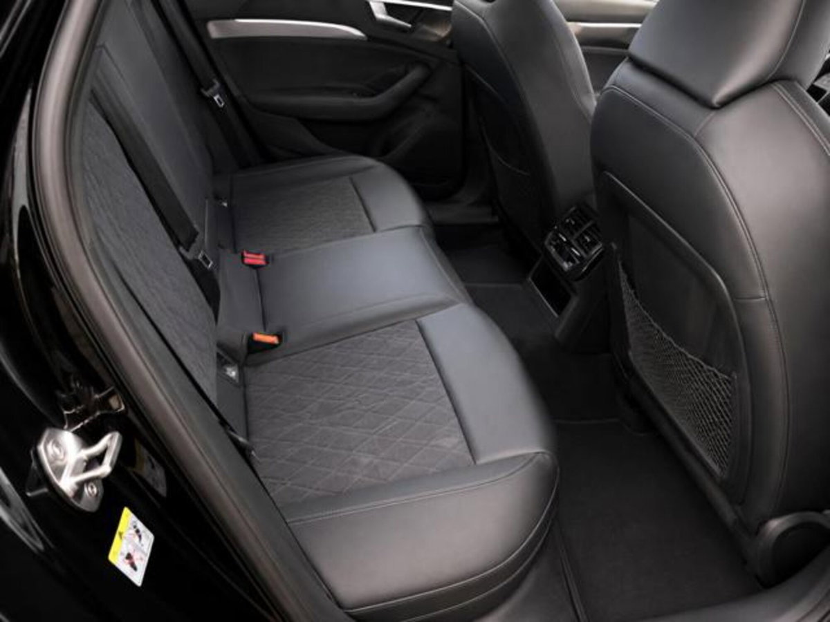 Audi A6 40 2.0 TDI S tronic Business (6)