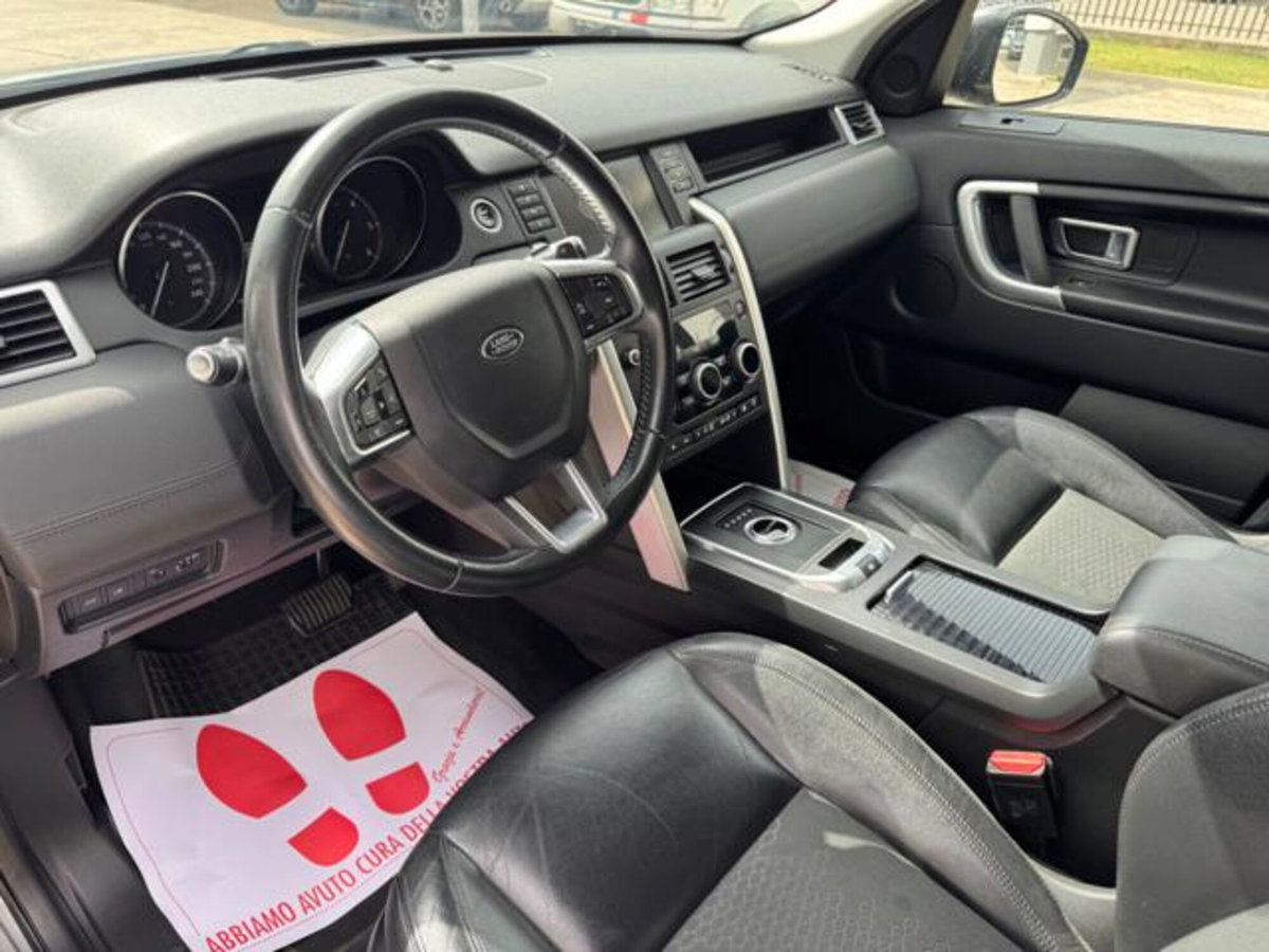Land Rover Discovery Sport 2.0 TD4 180 CV HSE Luxury (10)