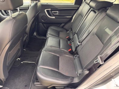 Land Rover Discovery Sport 2.0 TD4 180 CV HSE Luxury (12)