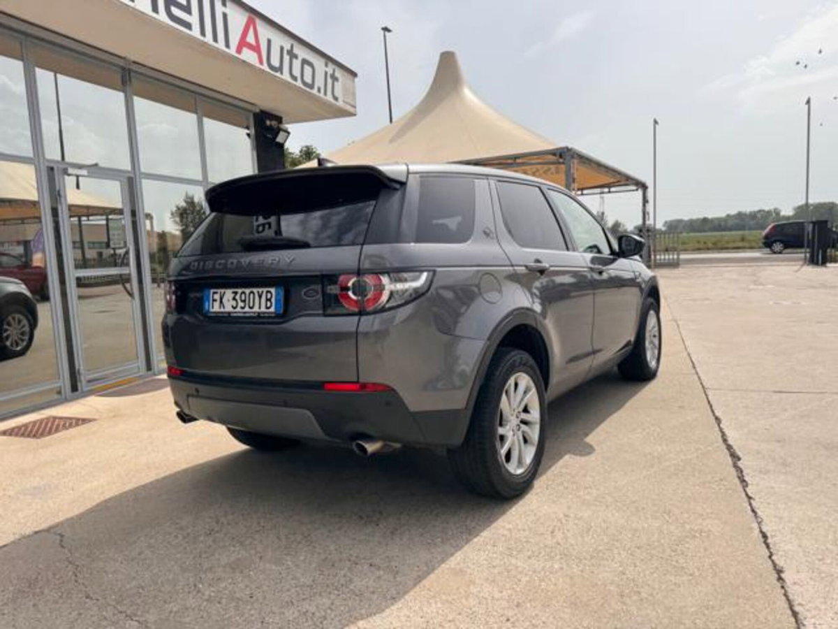 Land Rover Discovery Sport 2.0 TD4 180 CV HSE Luxury (4)