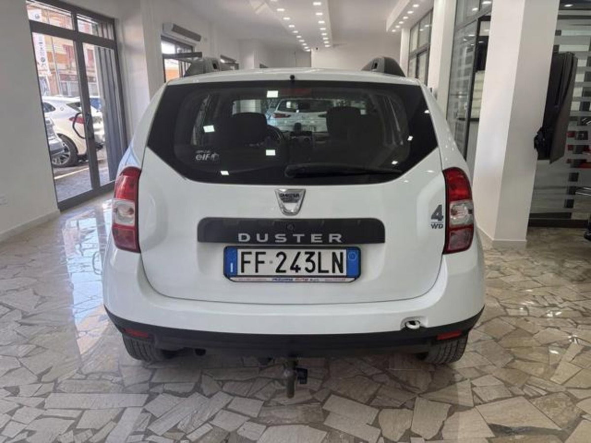Dacia Duster 1.5 dCi 110CV 4x4 Ambiance (4)