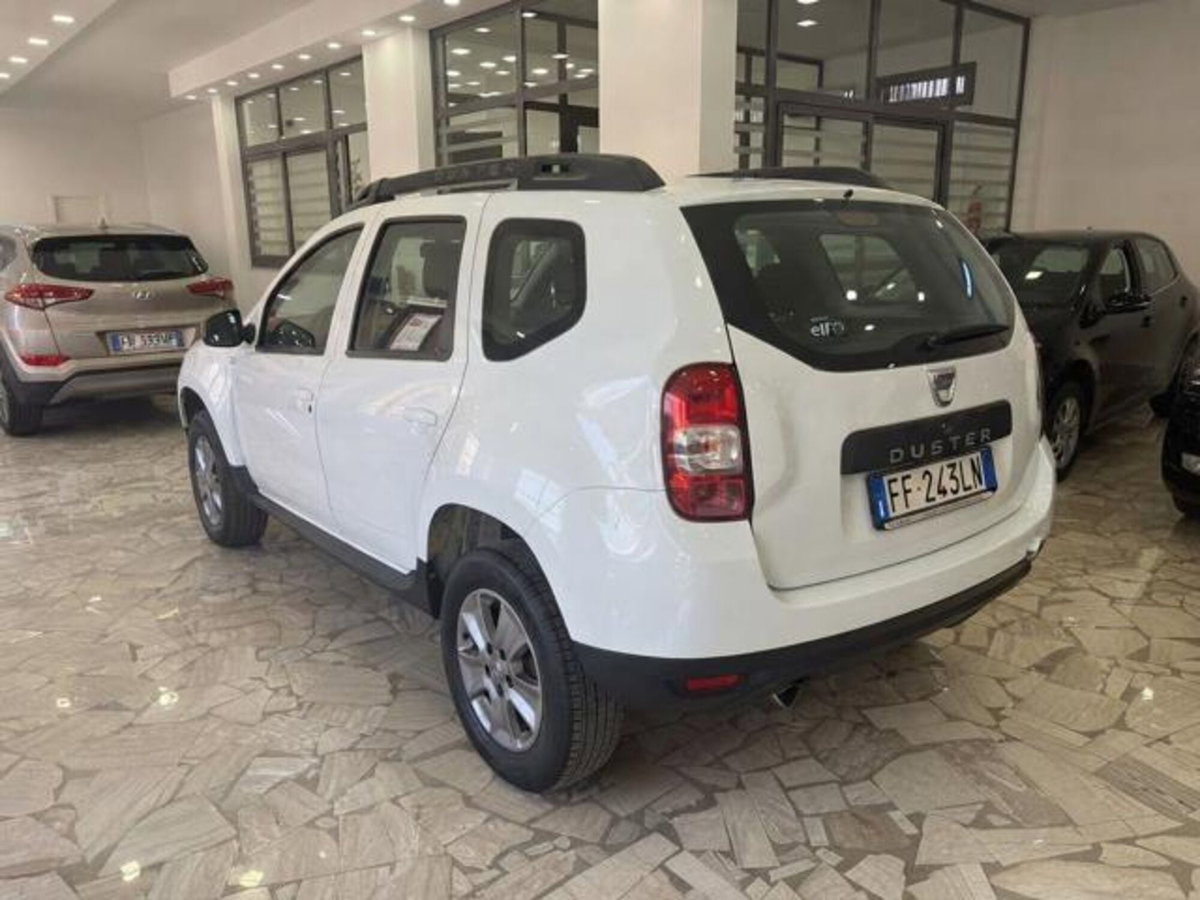 Dacia Duster 1.5 dCi 110CV 4x4 Ambiance (6)