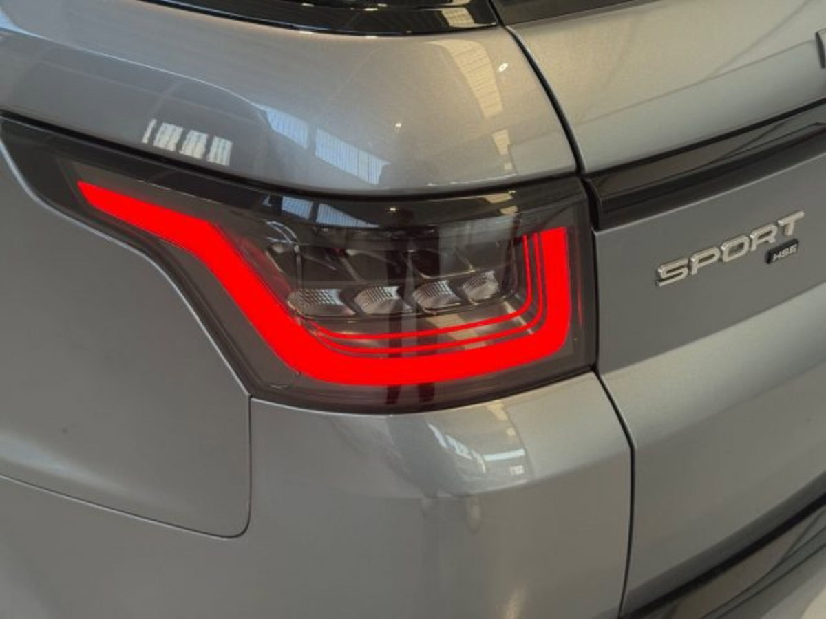 Land Rover Range Rover Sport 3.0D l6 249 CV HSE Dynamic Stealth (19)