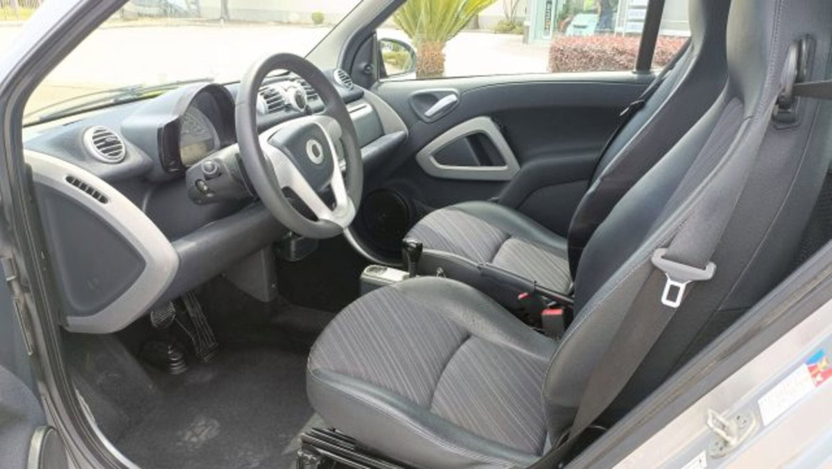 smart Fortwo 800 40 kW coupé pulse cdi (9)