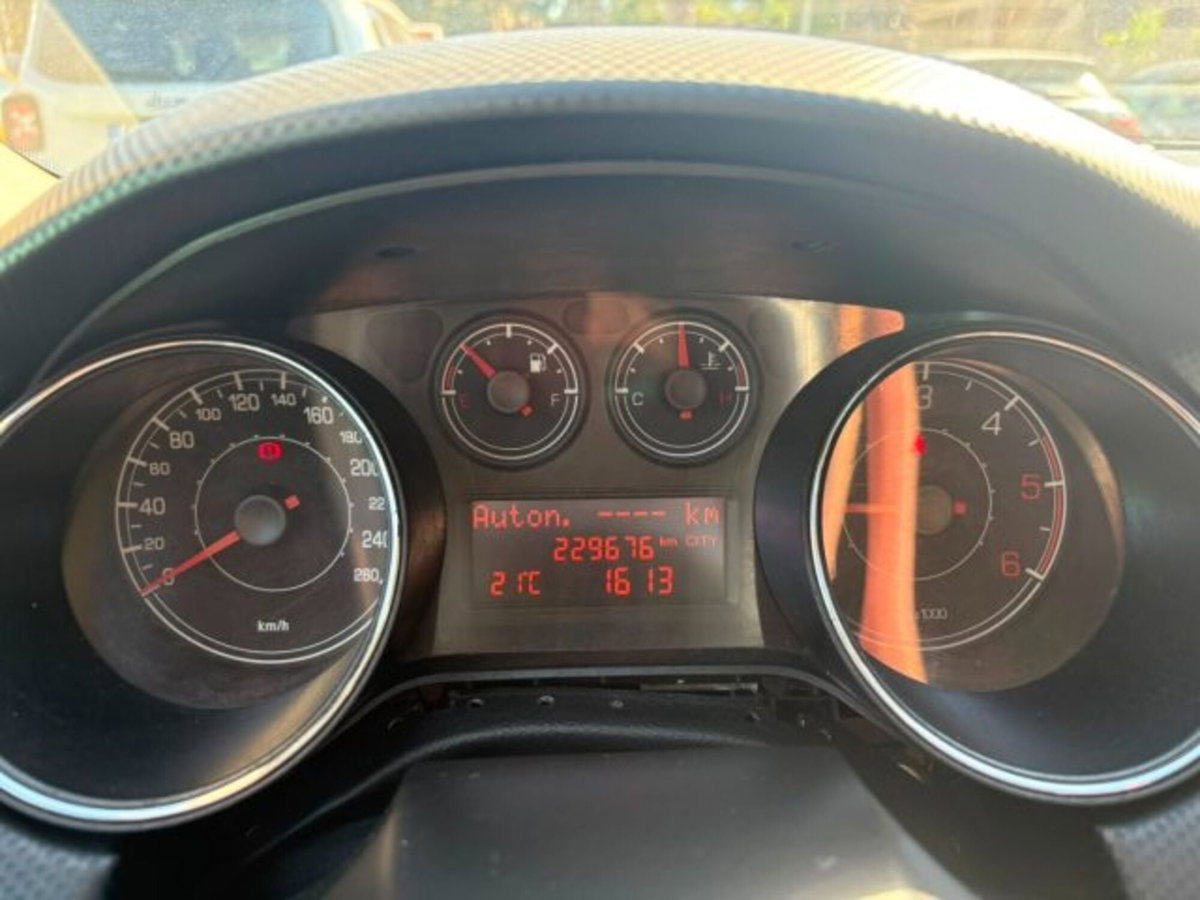 Fiat Bravo 1.6 MJT 120 CV DPF Emotion (12)