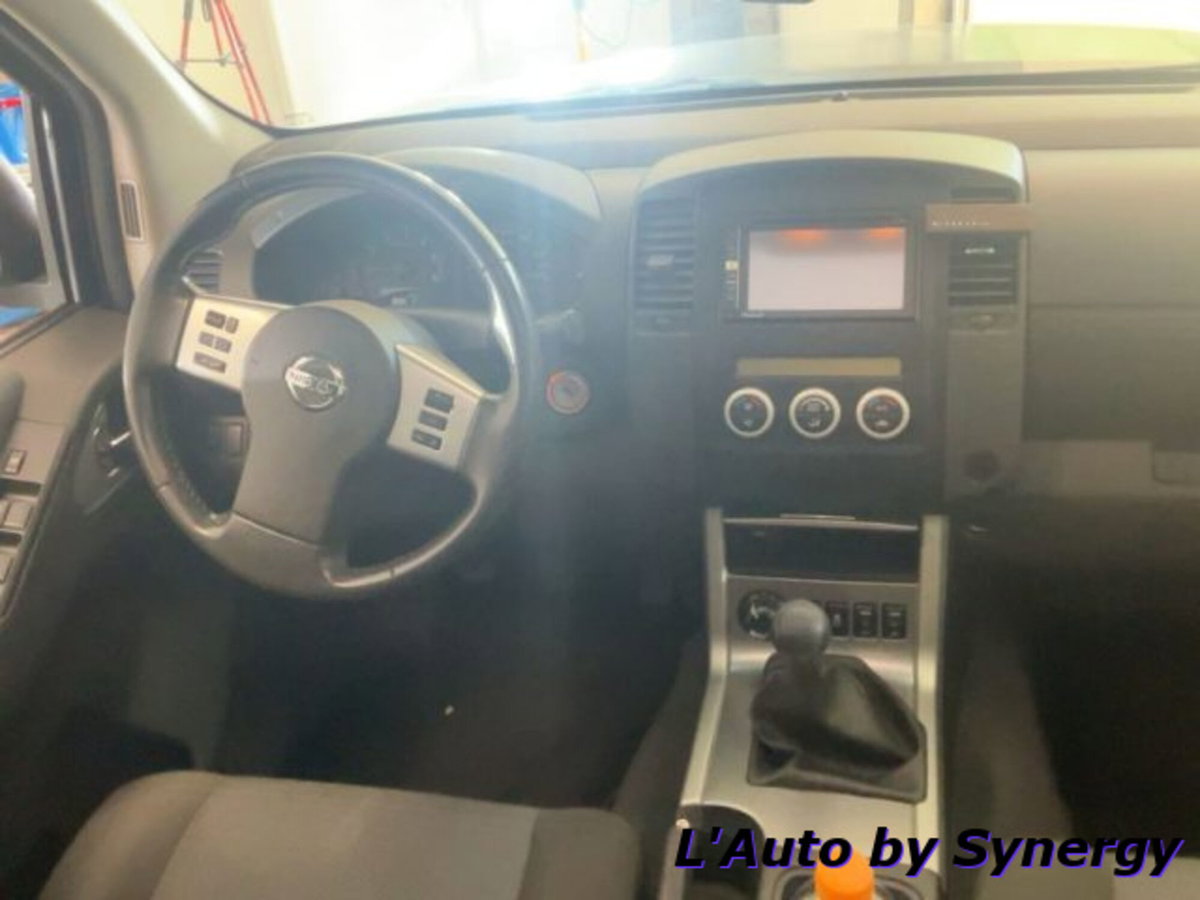 Nissan Navara 2.5 dCi 190CV 4 porte Double Cab LE Platinum (3)