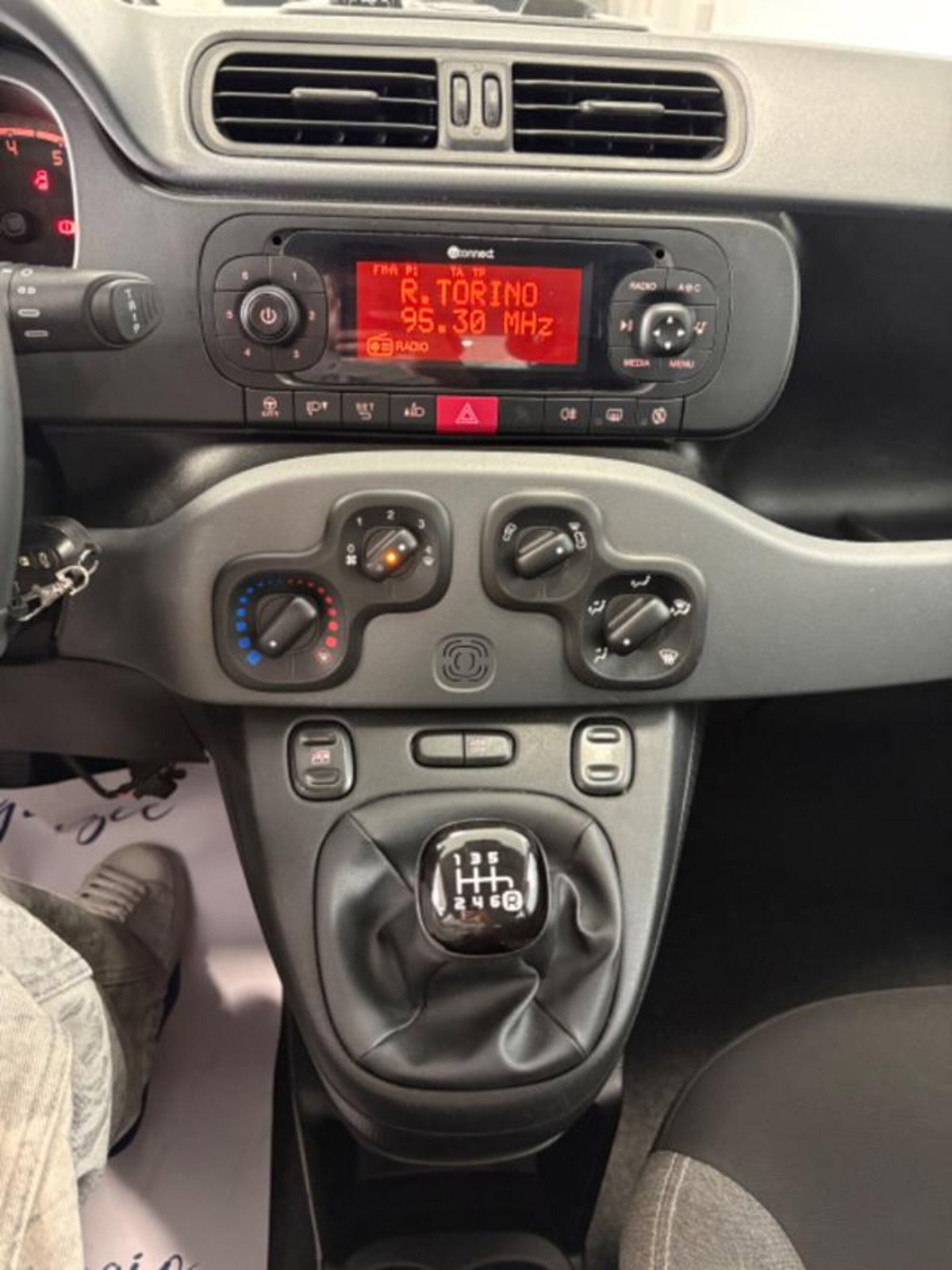 Fiat Panda 1.0 firefly hybrid s&s 70cv 5p.ti (9)