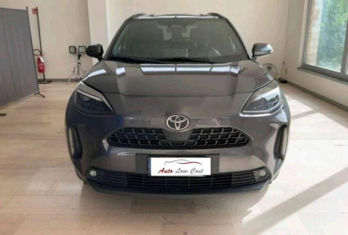 Toyota Yaris Cross 1.5 Hybrid 5p. E-CVT Trend (2)