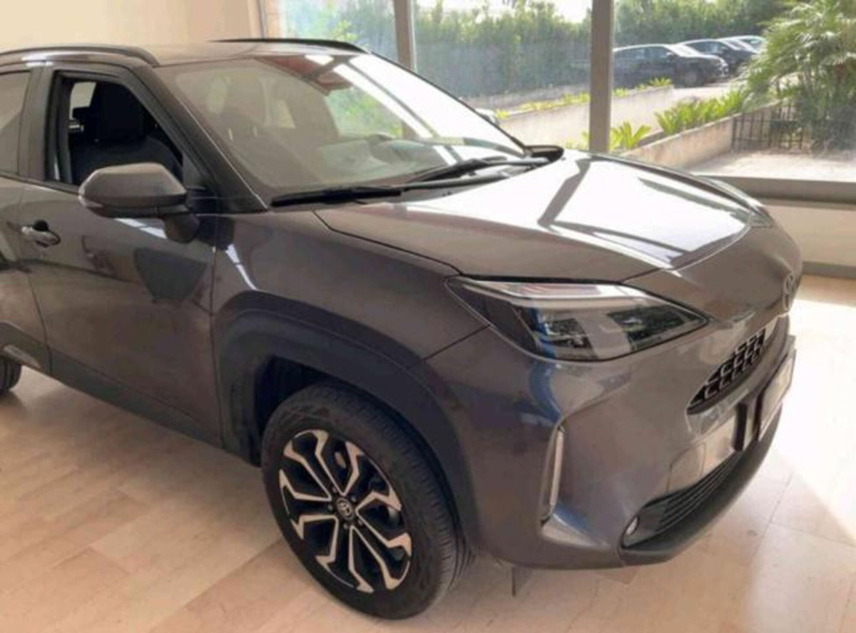 Toyota Yaris Cross 1.5 Hybrid 5p. E-CVT Trend (3)