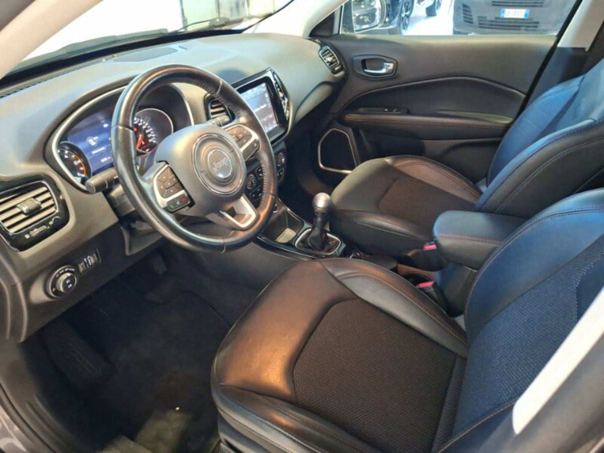 Jeep Compass 1.6 Multijet II 2WD Limited Winter (11)