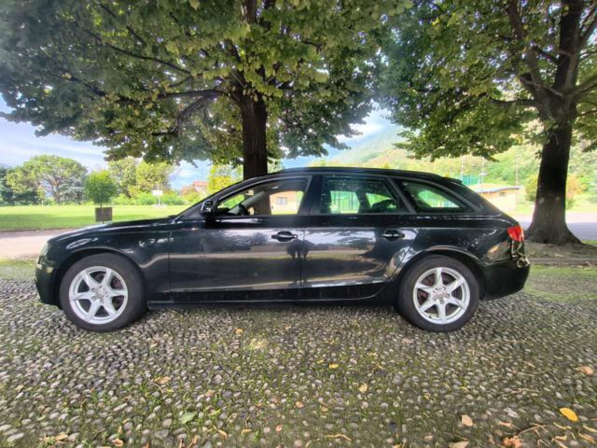 Audi A4 Avant 2.0 TDI 170CV F.AP. quattro (9)