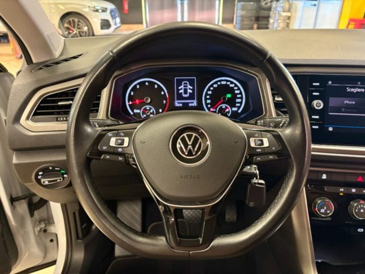 Volkswagen T-Roc 1.5 tsi R-Line dsg (13)