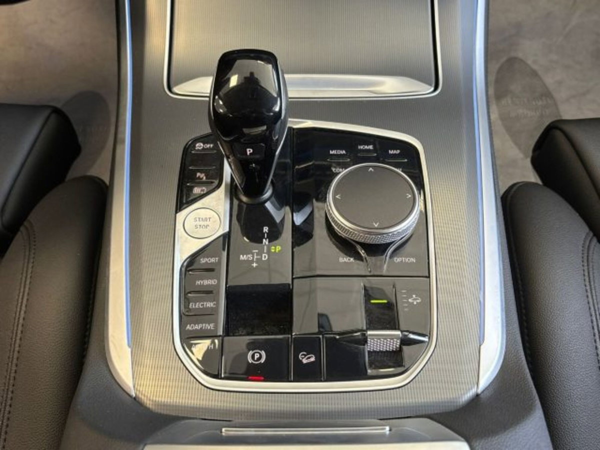 BMW X5 xDrive30d 48V Business (14)