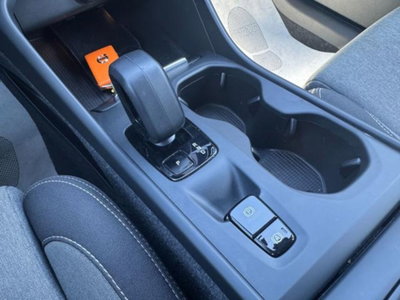 Volvo XC40 B3 automatico Essential (13)