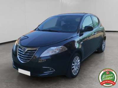 Lancia Ypsilon 1.2 69 CV 5 porte Silver usata