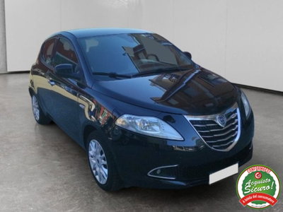 Lancia Ypsilon 1.2 69 CV 5 porte Silver (3)