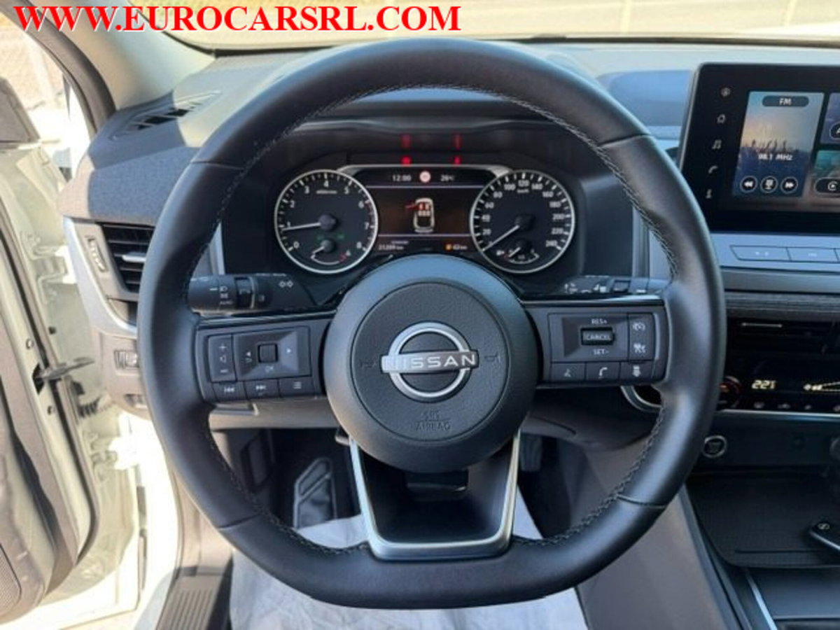 Nissan Qashqai 1.3 mhev Acenta 2wd 140cv (14)