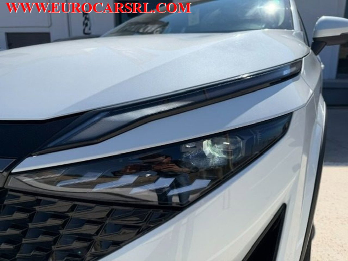 Nissan Qashqai 1.3 mhev Acenta 2wd 140cv (4)