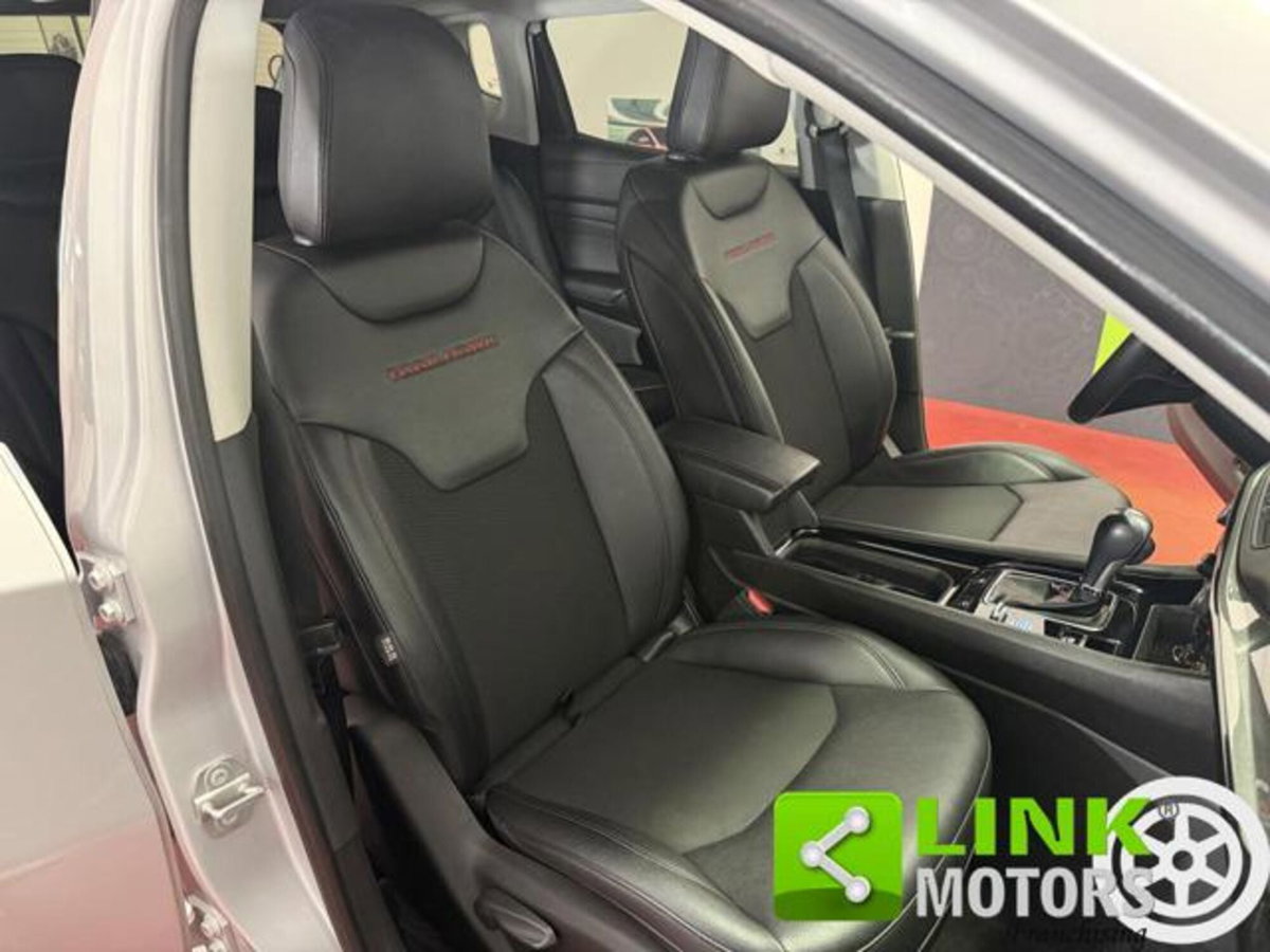 Jeep Compass 1.3 T4 240CV PHEV AT6 4xe Trailhawk (11)
