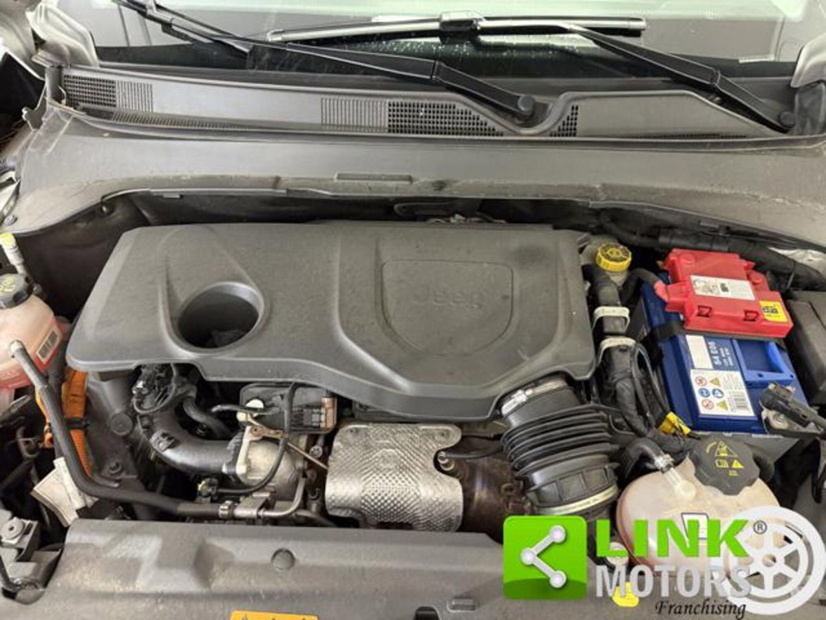 Jeep Compass 1.3 T4 240CV PHEV AT6 4xe Trailhawk (16)