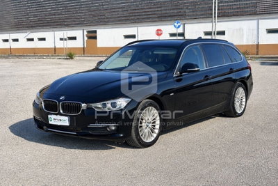 BMW Serie 3 Touring 318d  Luxury usata