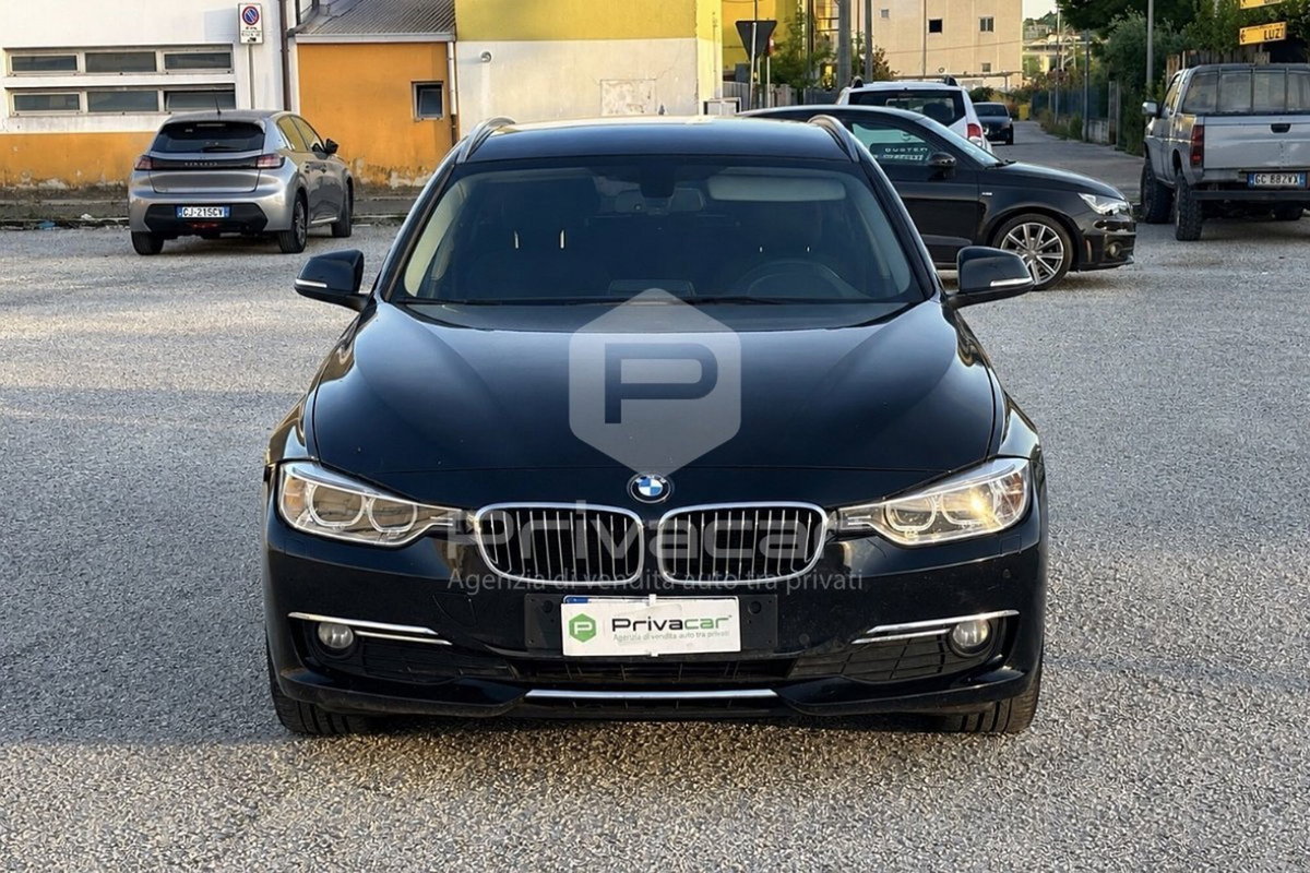 BMW Serie 3 Touring 318d  Luxury (2)
