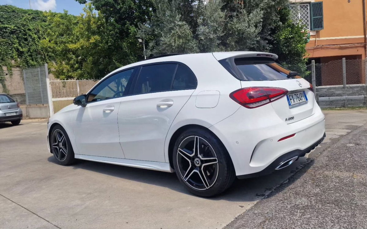Mercedes-Benz Classe A 200 Premium (10)