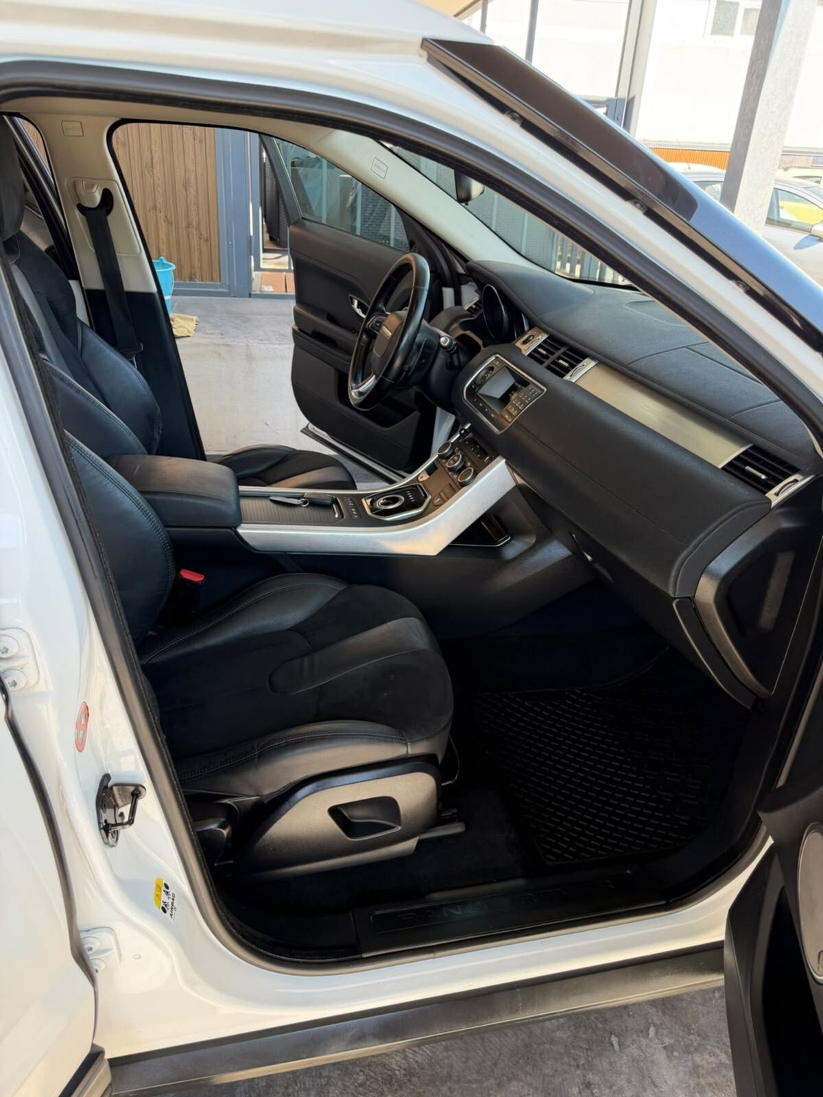 Land Rover Range Rover Evoque 2.2 TD4 5p. Prestige (15)