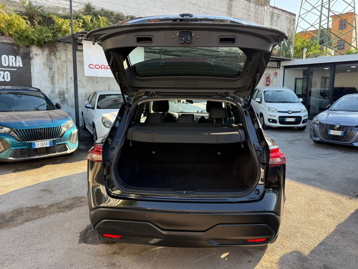 Nissan Qashqai 1.3 mhev Tekna 4wd 158cv xtronic (20)