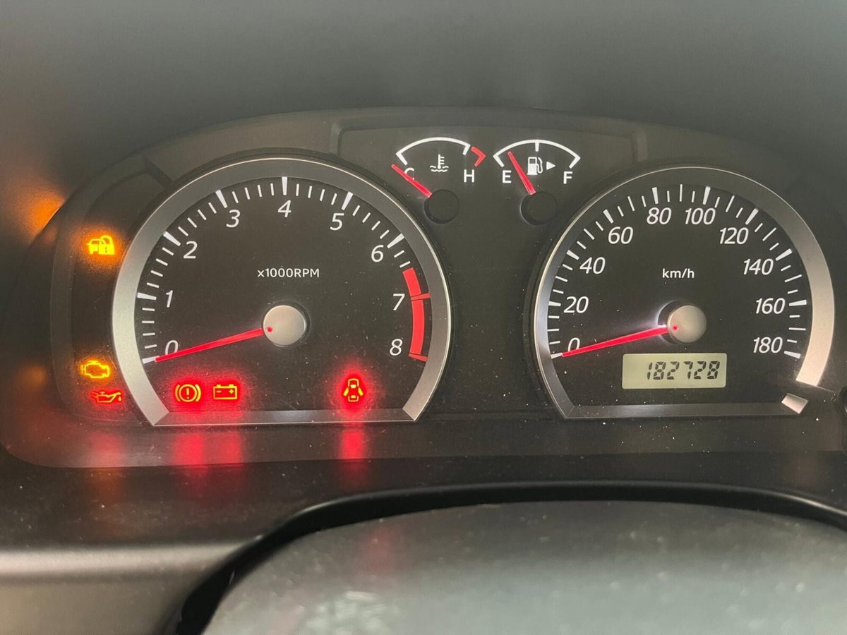 Suzuki Jimny 1.3i 16V cat 4WD JLX (13)