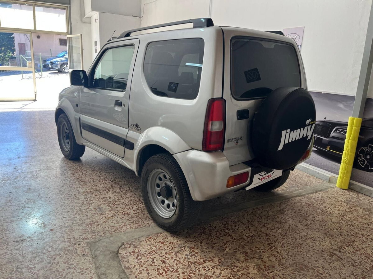Suzuki Jimny 1.3i 16V cat 4WD JLX (4)