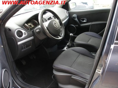 Renault Clio Storia 1.2 16V 5 porte Confort (11)