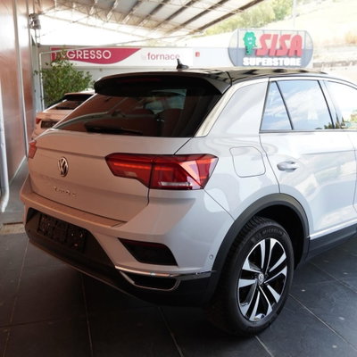Volkswagen T-Roc 1.6 TDI SCR Business BlueMotion Technology (6)
