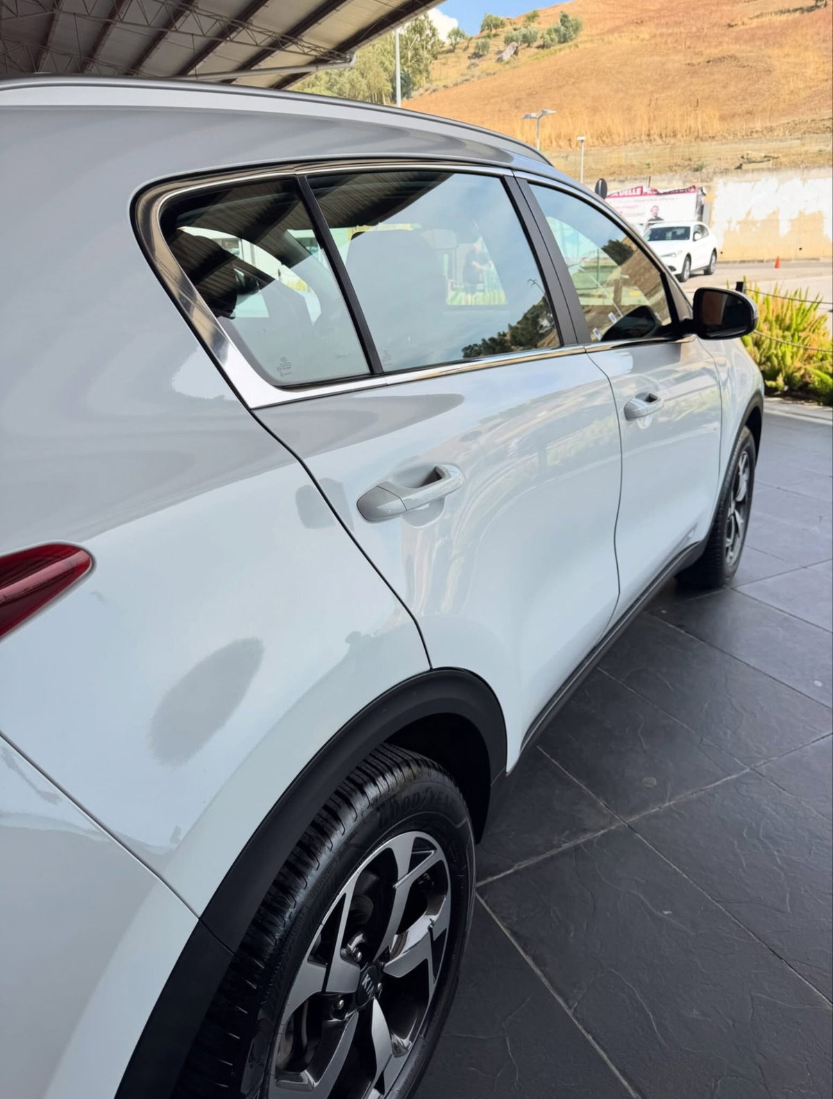 Kia Sportage 1.6 CRDI 115 CV 2WD Business Class (12)