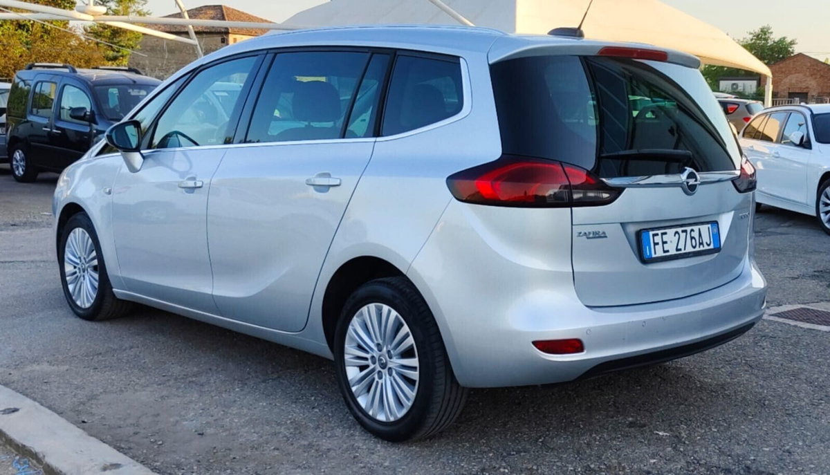 Opel Zafira Tourer 1.4 Turbo 140CV GPL Cosmo (16)
