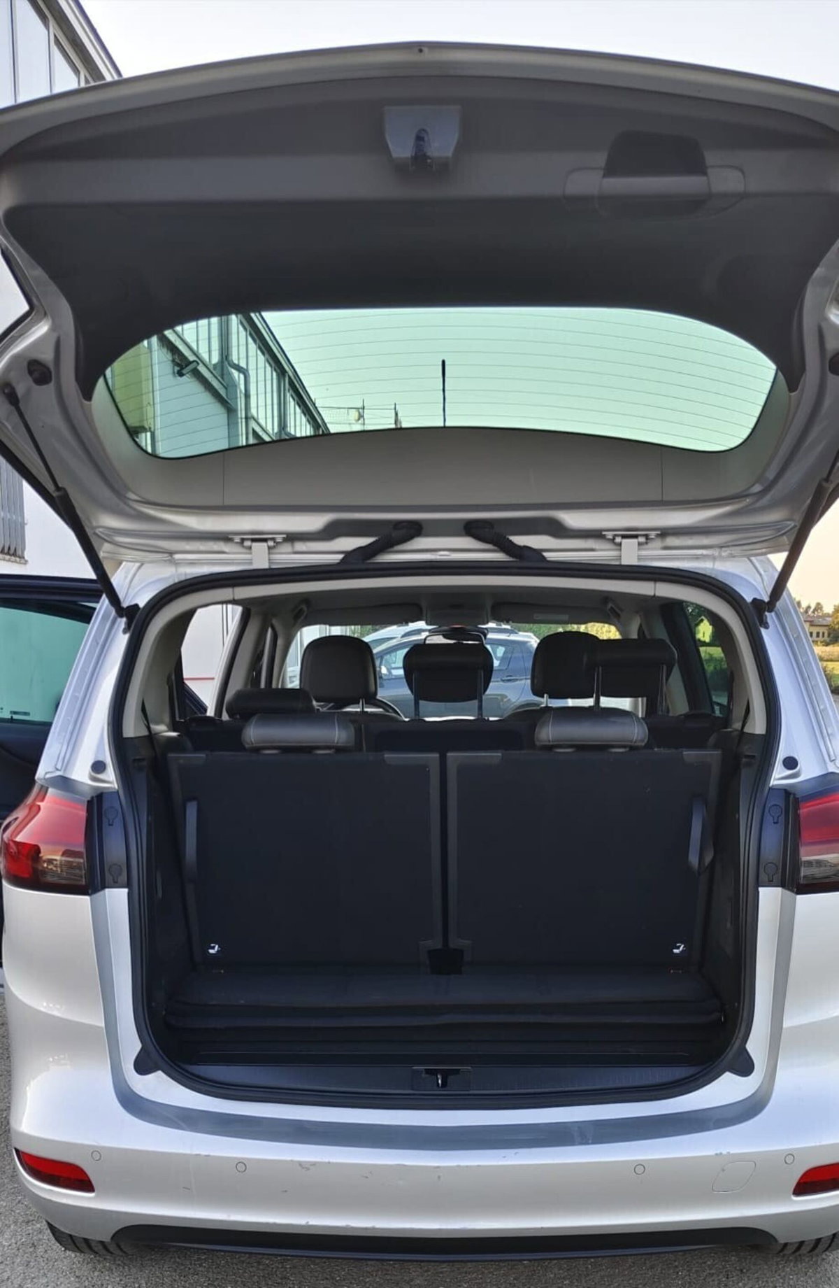 Opel Zafira Tourer 1.4 Turbo 140CV GPL Cosmo (9)