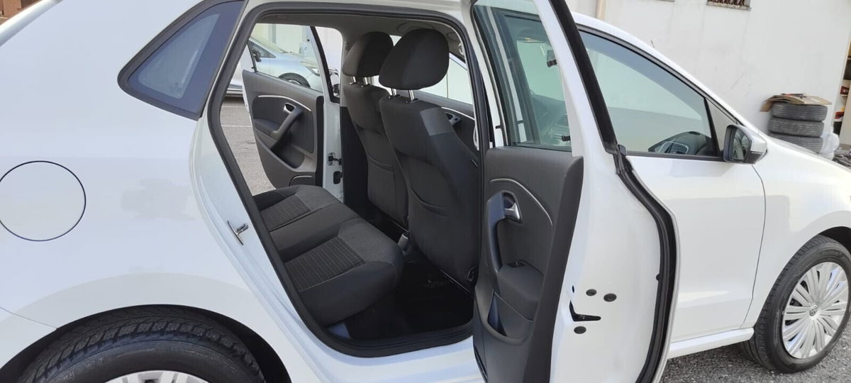 Volkswagen Polo 1.4 TDI 5p. Fresh BlueMotion Technology (17)