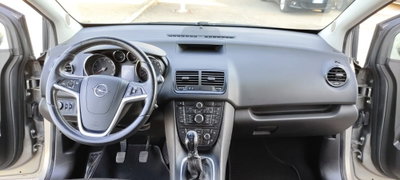 Opel Meriva 1.4 100CV Cosmo (15)