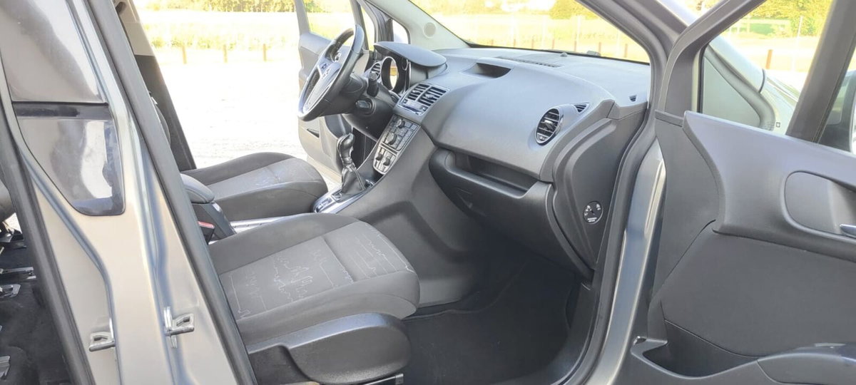 Opel Meriva 1.4 100CV Cosmo (18)