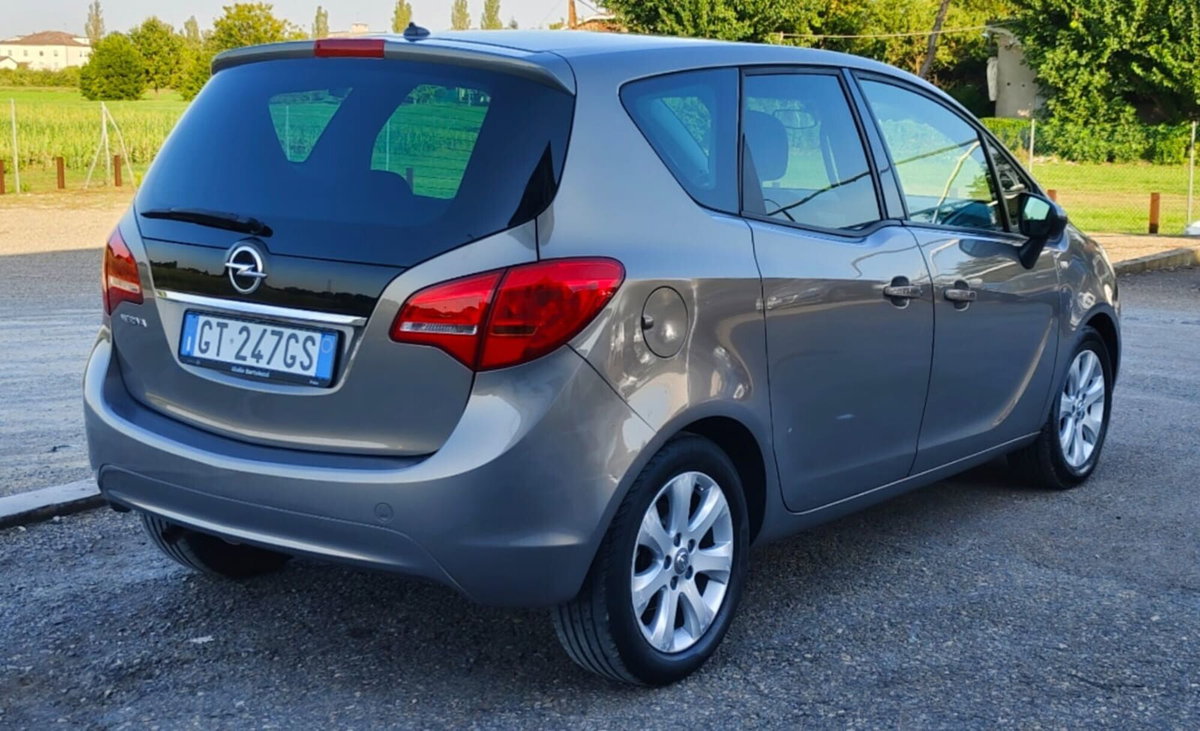 Opel Meriva 1.4 100CV Cosmo (20)