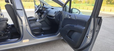 Opel Meriva 1.4 100CV Cosmo (6)