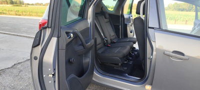 Opel Meriva 1.4 100CV Cosmo (8)
