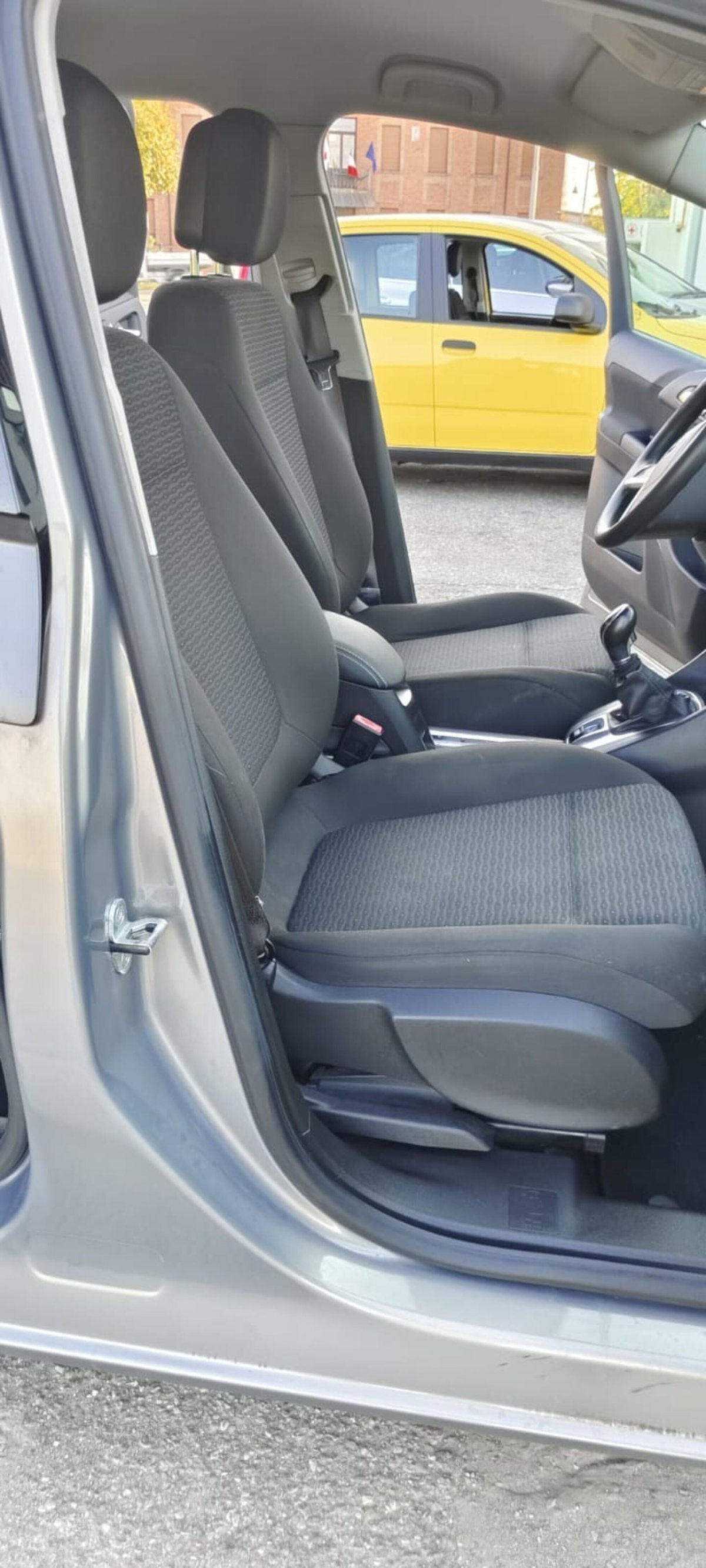 Opel Meriva 1.4 100CV Cosmo (10)