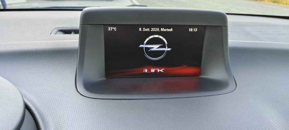 Opel Meriva 1.4 100CV Cosmo (12)