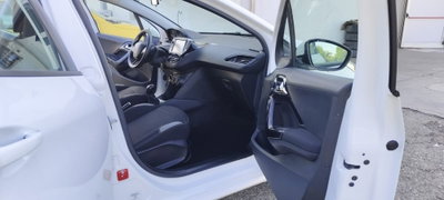 Peugeot 208 68 5 porte Active (17)